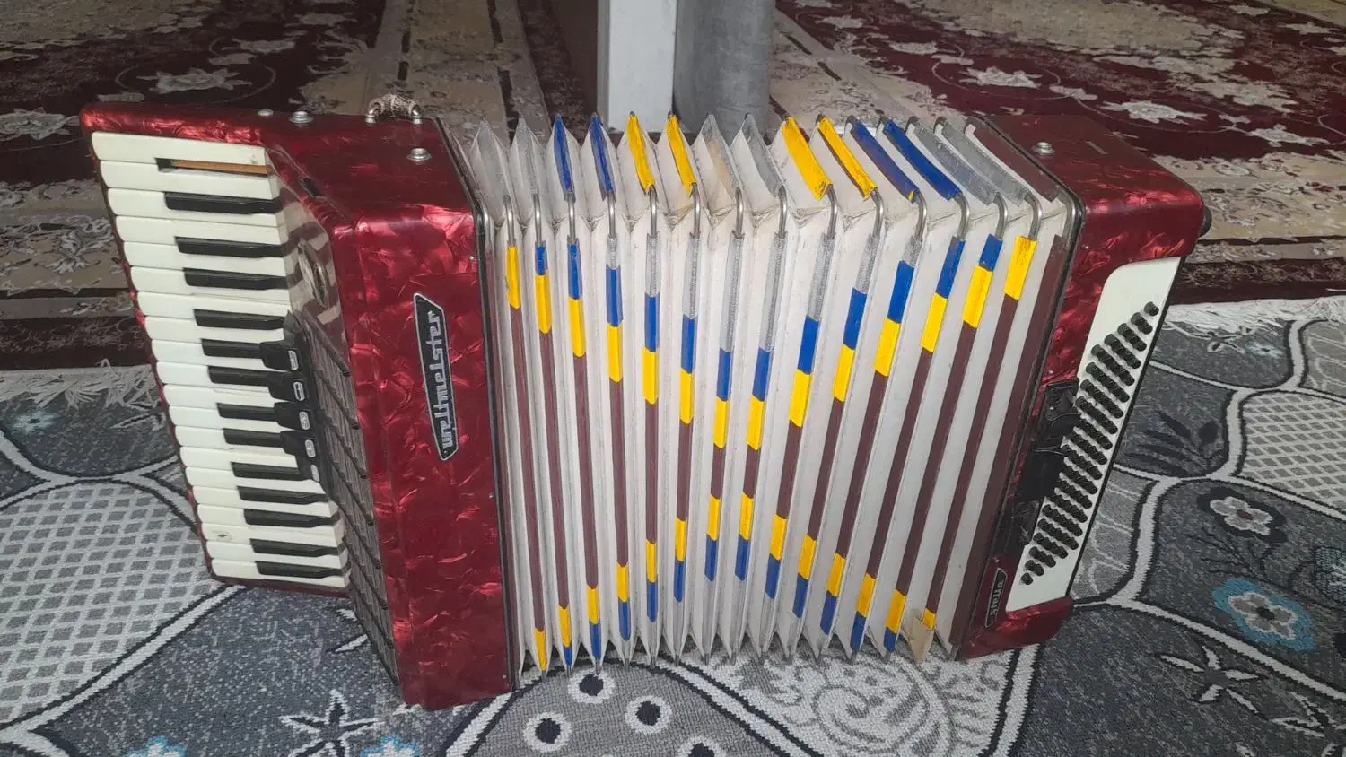 آکاردئون ۸۰ باس|پیانو، کیبورد، آکاردئون|اصفهان, دارک|دیوار