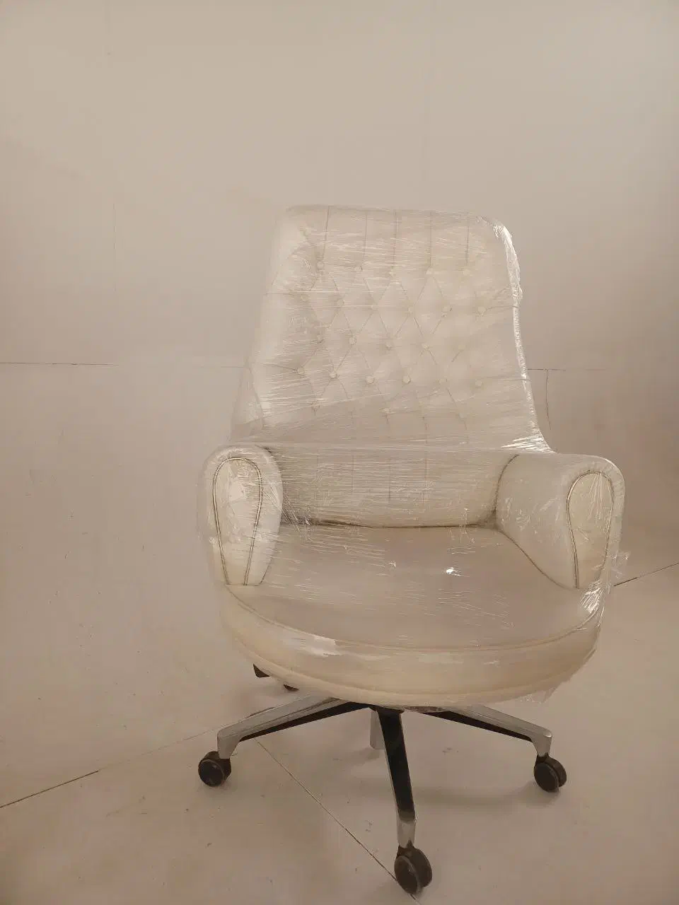 ۶عدد صندلی اداری پارچه چرم|مبلمان اداری|پردیس, شهرک صنعتی خرمدشت فاز ۷|دیوار