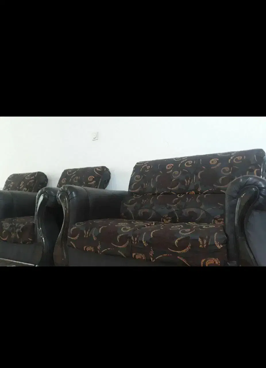 مبلمان چرم + عسلی|مبلمان خانگی و میز عسلی|همدان, |دیوار