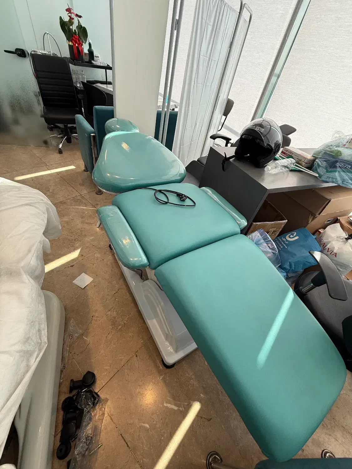 تخت فیشال،زیبایی|آرایشگاه و سالنهای زیبایی|تهران, سیمای ایران|دیوار