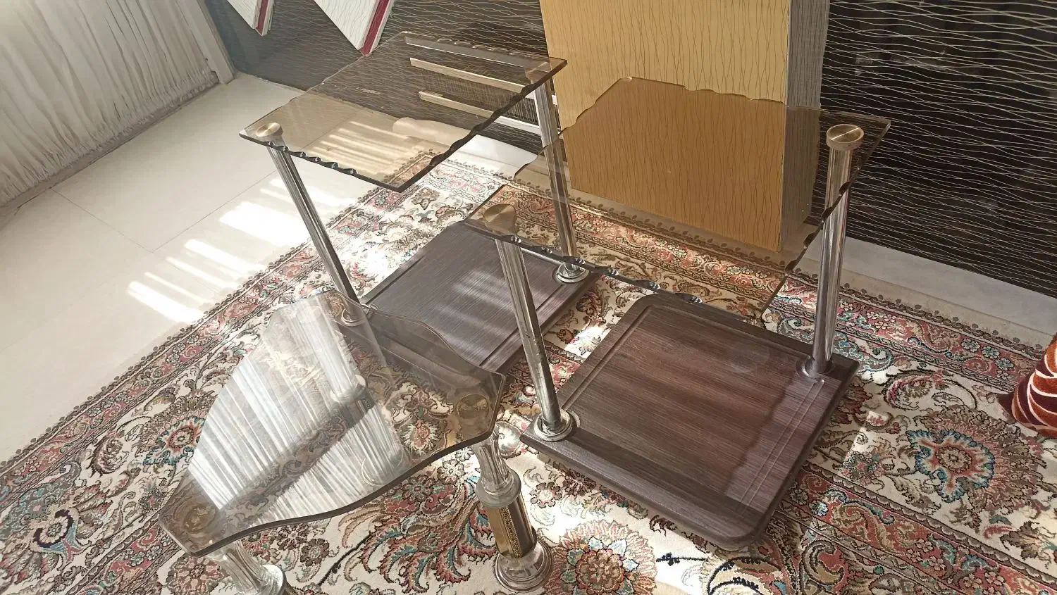 میز عسلی شیشه ای 3 عدد|مبلمان خانگی و میز عسلی|قائن, |دیوار