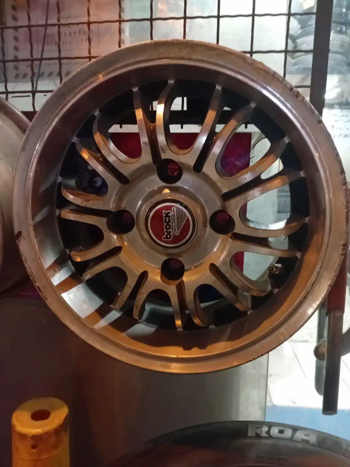 رینگ اسپرت پرایدی|قطعات یدکی و لوازم جانبی|شاهینشهر, حاجی آباد|دیوار