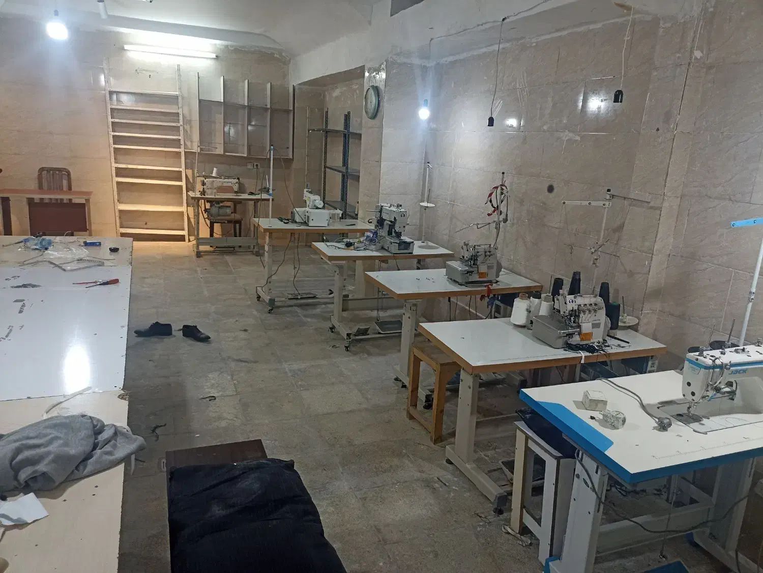 چرخکار و ماهر نیم ماهر.در تولیدی نیازمندیم|استخدام صنعتی، فنی، مهندسی|اندیشه, اندیشه فاز ۱|دیوار