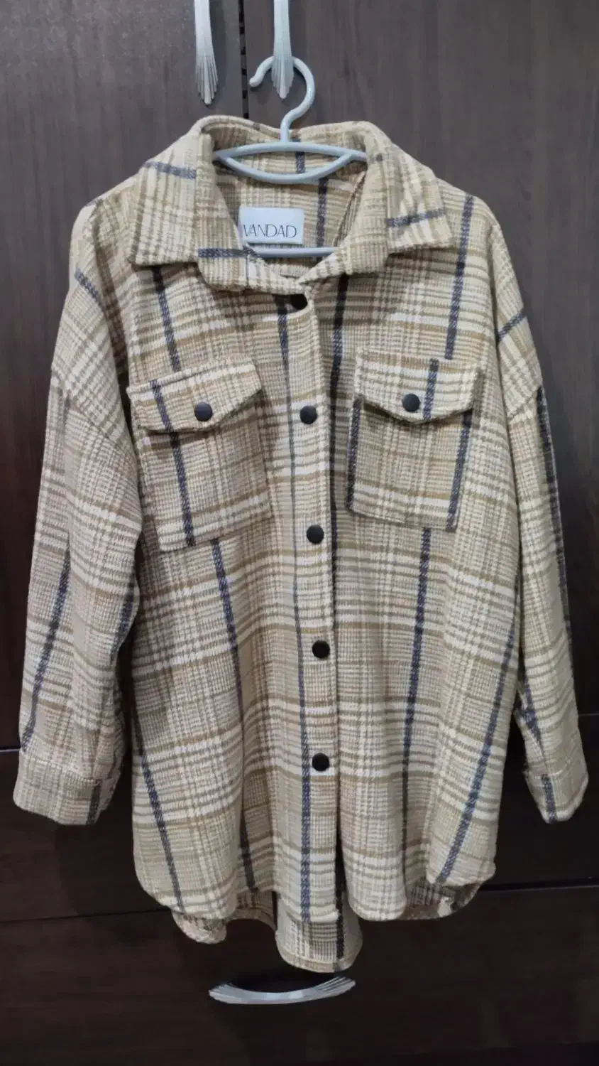 پالتو|لباس|چالوس, |دیوار