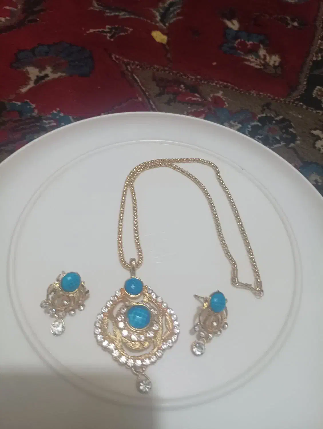 باسلام خدمت دوستان عزیز گردنبند با گوشواره|بدلیجات|کرمان, |دیوار