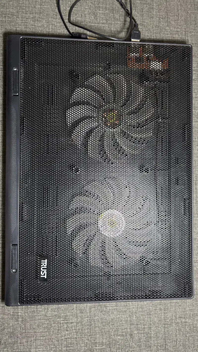 پایه خنک کننده لپ تاپ تراست مدل TPAD - 7|قطعات و لوازم جانبی رایانه|مشهد, فارغ التحصیلان|دیوار