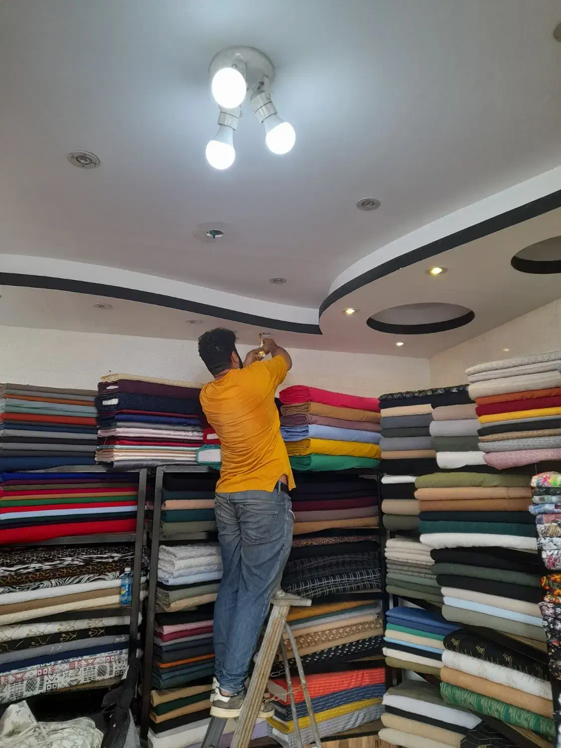 برقکاریسیمکشیساختمان|خدمات پیشه و مهارت|صومعهسرا, |دیوار