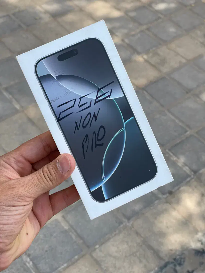 iphone 16pro 256/Zaa ریجسترشده silver|موبایل|یزد, |دیوار