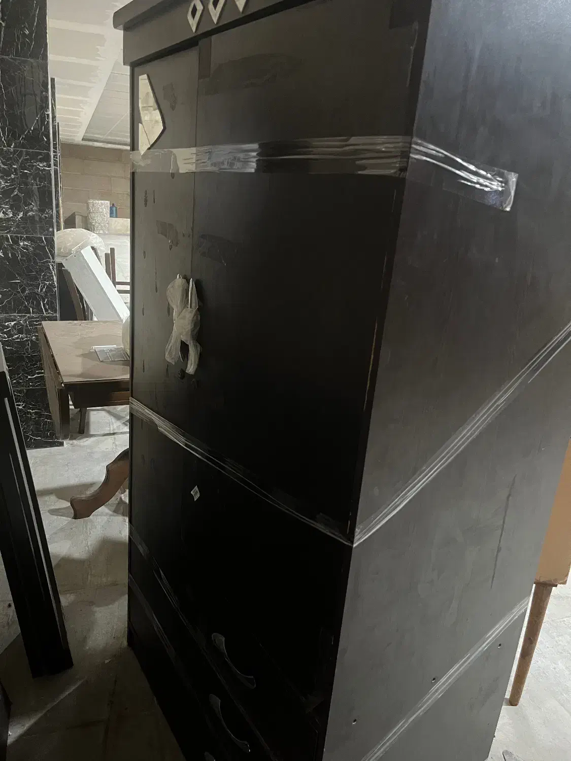 کمد|جاکفشی، کمد، دراور|بوشهر, |دیوار