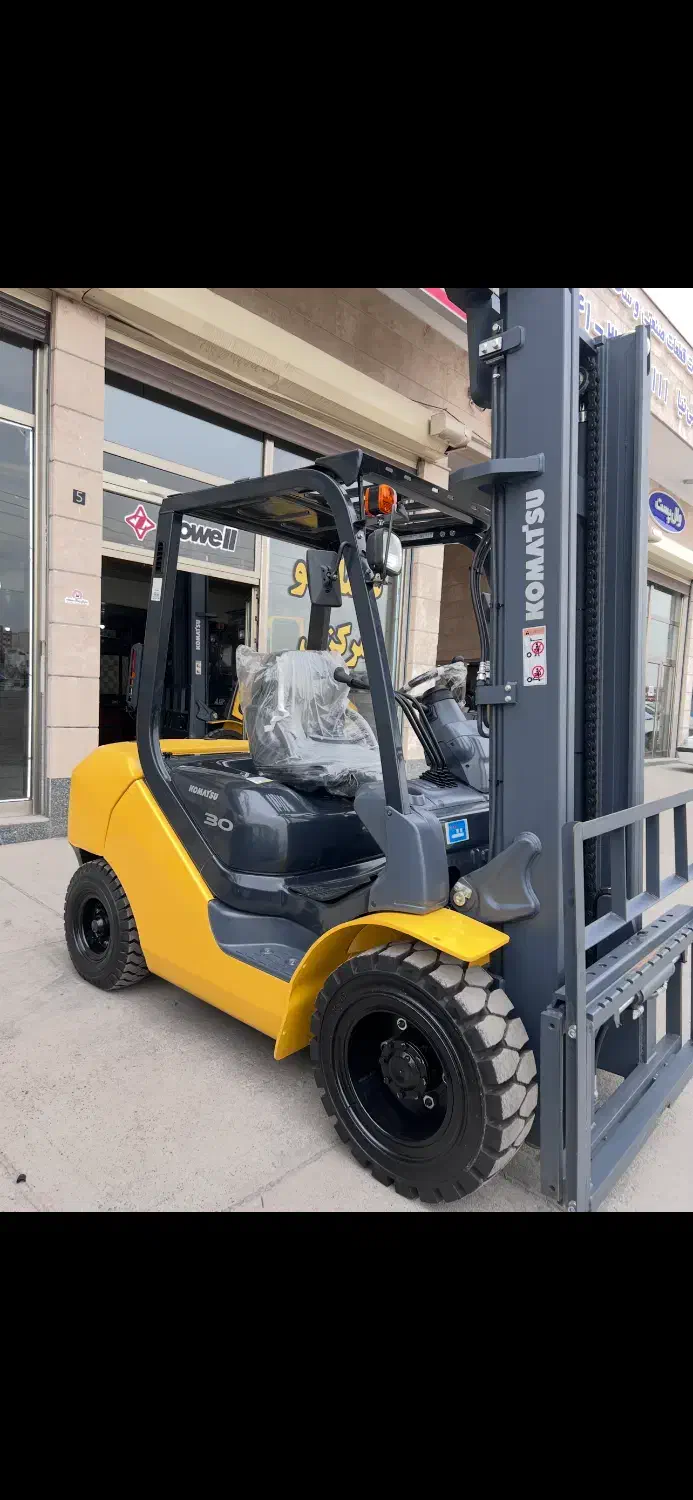 لیفتراک کوماتسو دیزلی مدل 2021|خودرو سنگین|تبریز, |دیوار