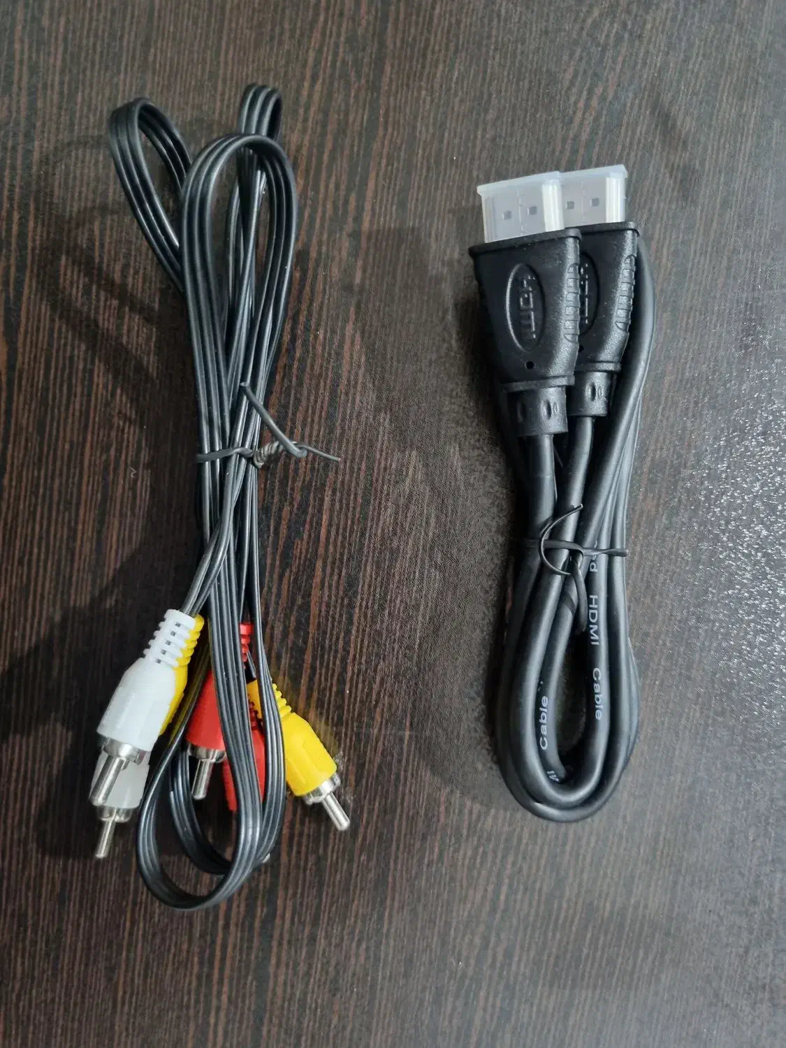 کابل HDMI و R3|قطعات و لوازم جانبی رایانه|رشت, نیروی دریایی|دیوار