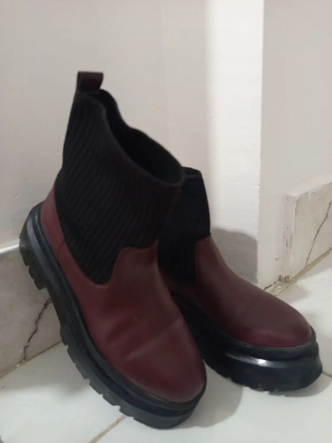 بوت نیم بوت کاملا سالم|کیف، کفش، کمربند|صفادشت, |دیوار