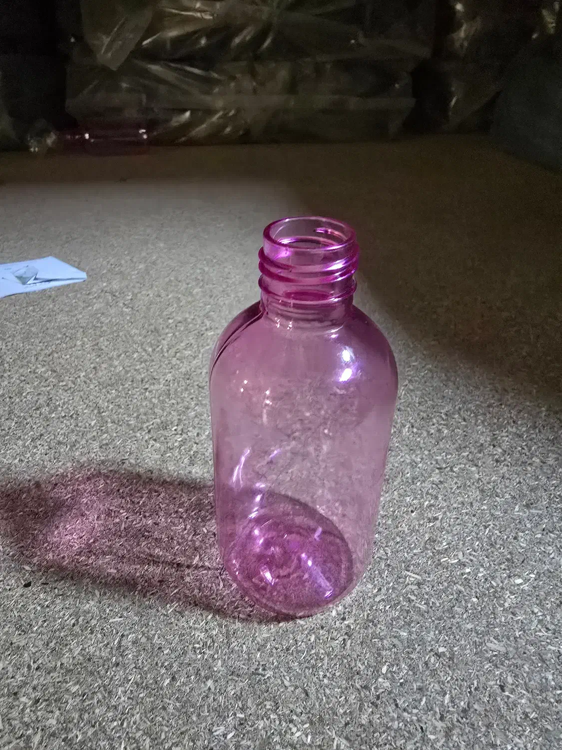 بطری صورتی کمرنگ پت|ظروف نگهدارنده، پلاستیکی، یکبارمصرف|سنگر, |دیوار