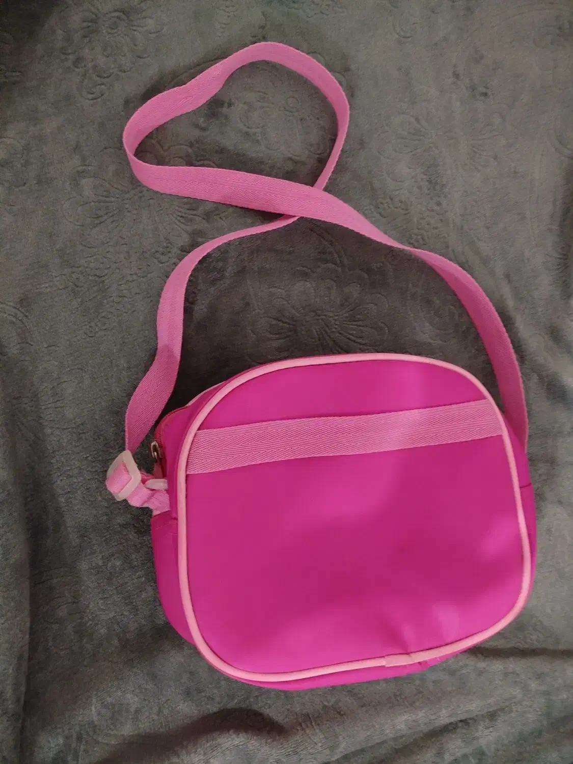 کیف|کیف، کفش، کمربند|بوشهر, |دیوار