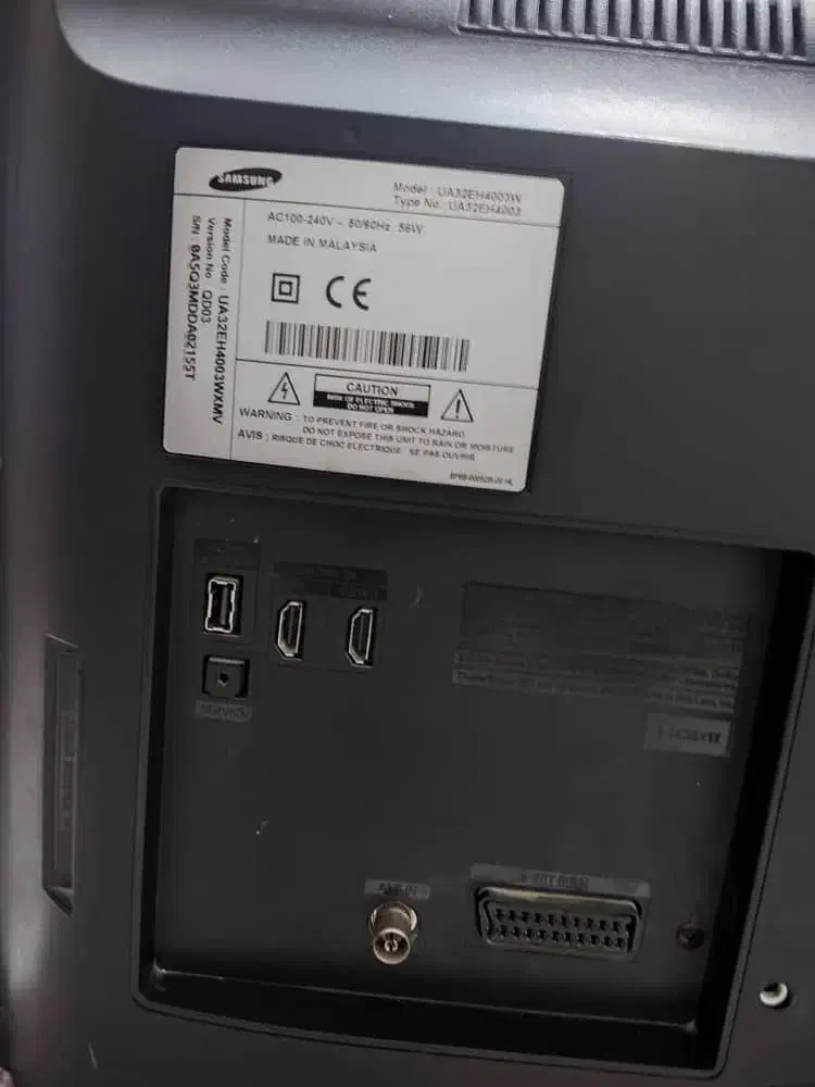 تلویزیون 32اینچ سامسونگ بلوتوث ندارد فلش خور است|تلویزیون و پروژکتور|فولادشهر, C7|دیوار