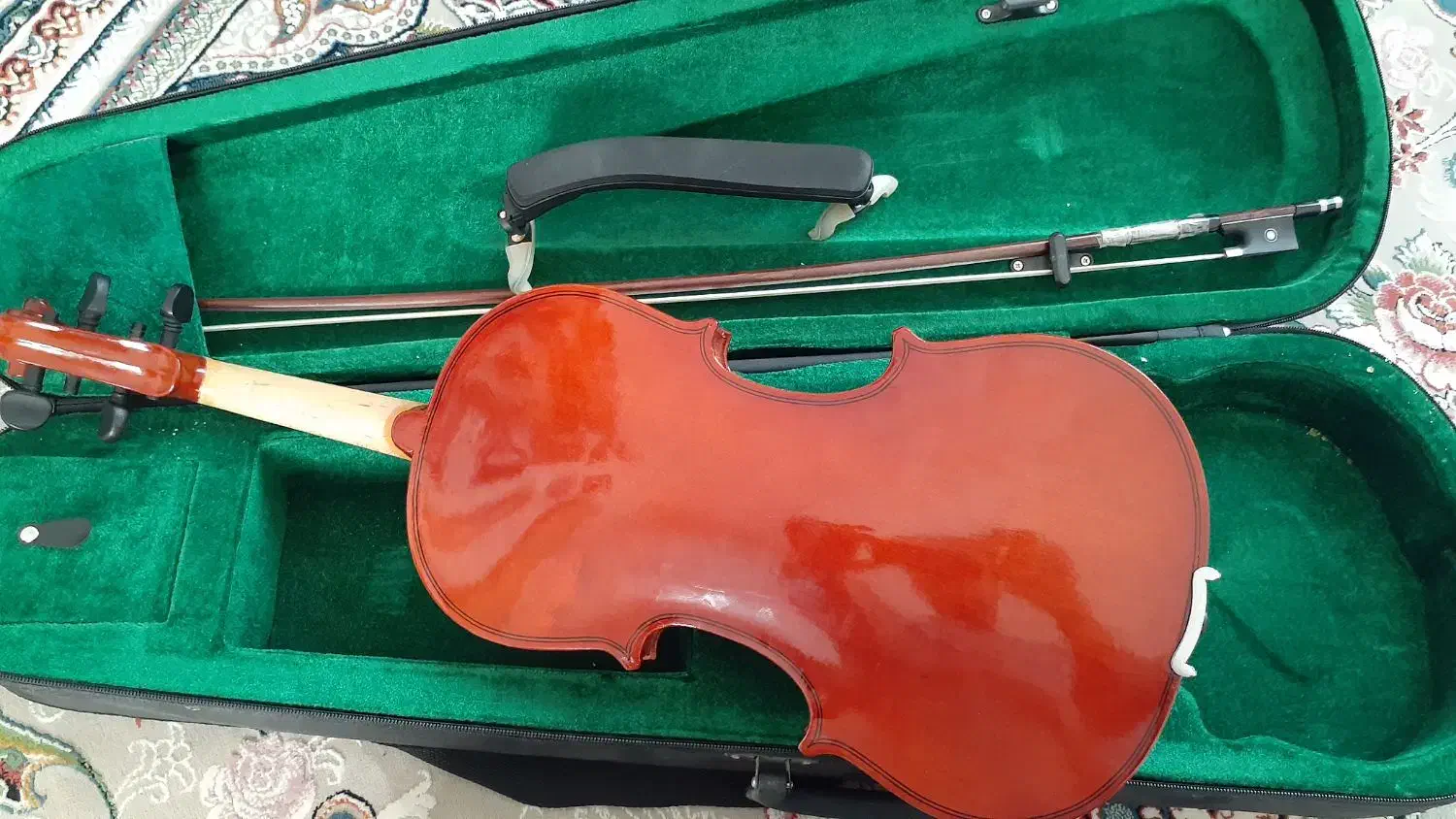 تنبک ویولون|ویولن|گلپایگان, |دیوار