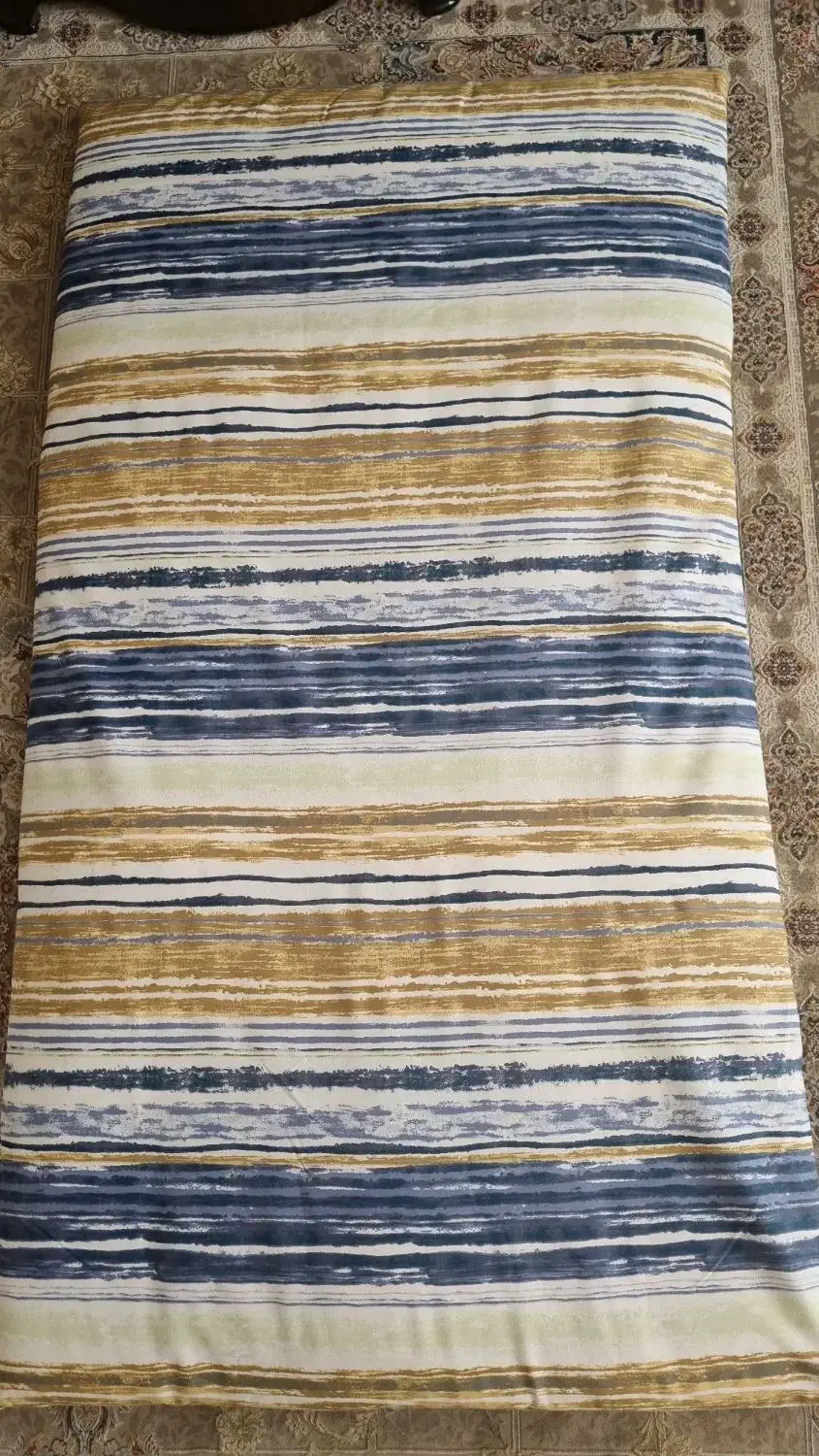 لحاف سنتی و تشک تمیز و سالم با ملحفه زیر قیمت|رختخواب، بالش، پتو|قزوین, |دیوار