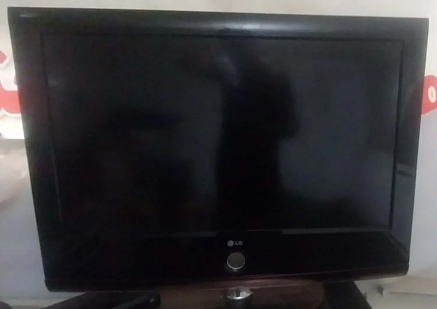 تلویزون ۳۲ ال جی|تلویزیون و پروژکتور|بروجرد, |دیوار