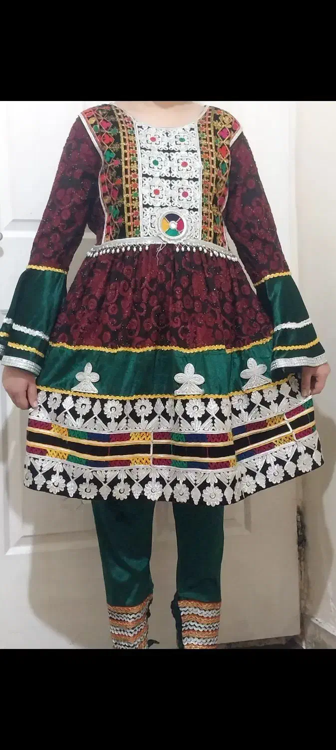 لباس عقد و مجلسی|لباس|فردوسیه, |دیوار