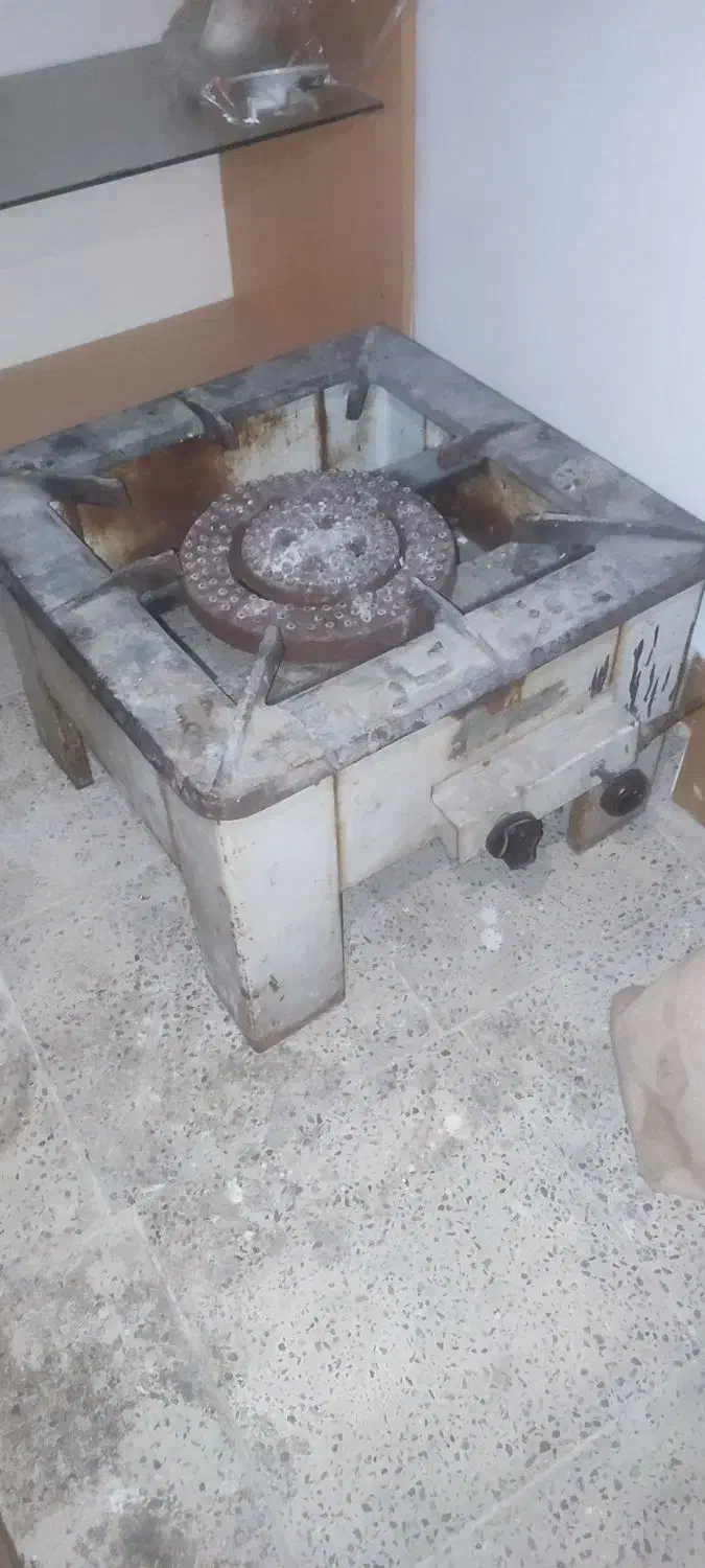 یخچال و اجاق گاز ۵ شعله وپلوپز۲ شعله|اجاق گاز و لوازم برقی پخت‌وپز|محمدشهر, محمدشهر|دیوار