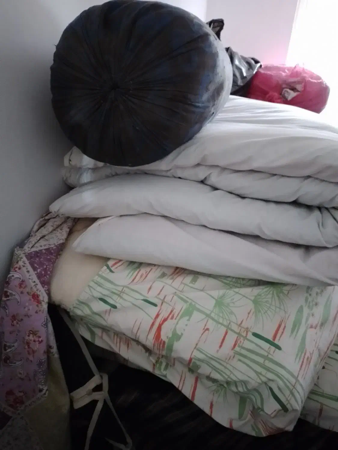 تشک ومتکا|رختخواب، بالش، پتو|بابلسر, |دیوار