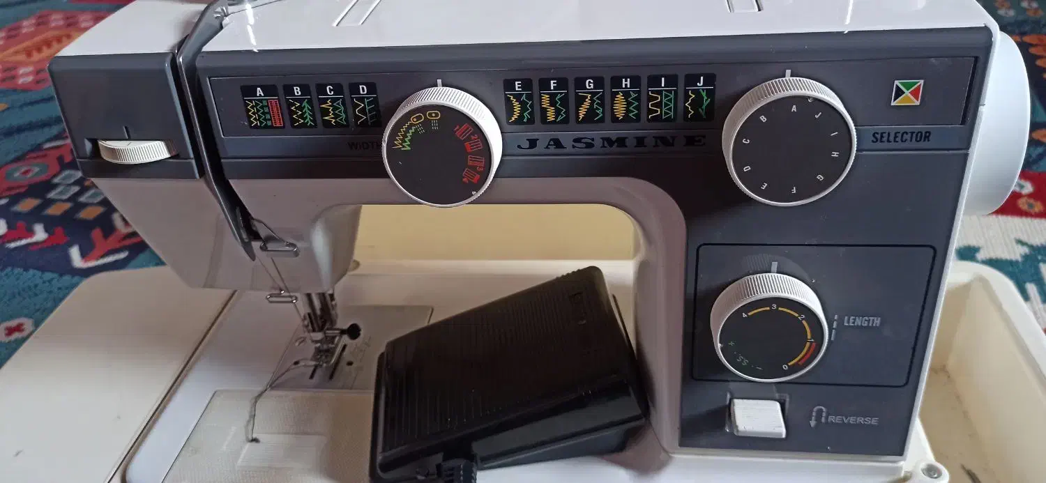 چرخ کاچیران یاسمین .در حد نو|چرخ خیاطی و ریسندگی|بابل, |دیوار