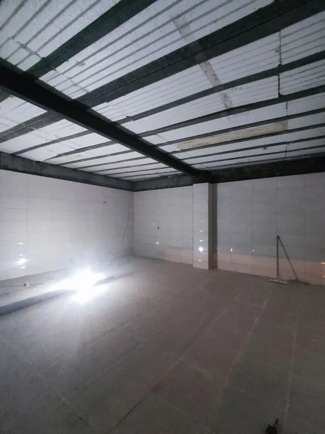 اجاره مغازه 65متری سنگ کن شرقی|اجارهٔ مغازه و غرفه|بندرعباس, |دیوار