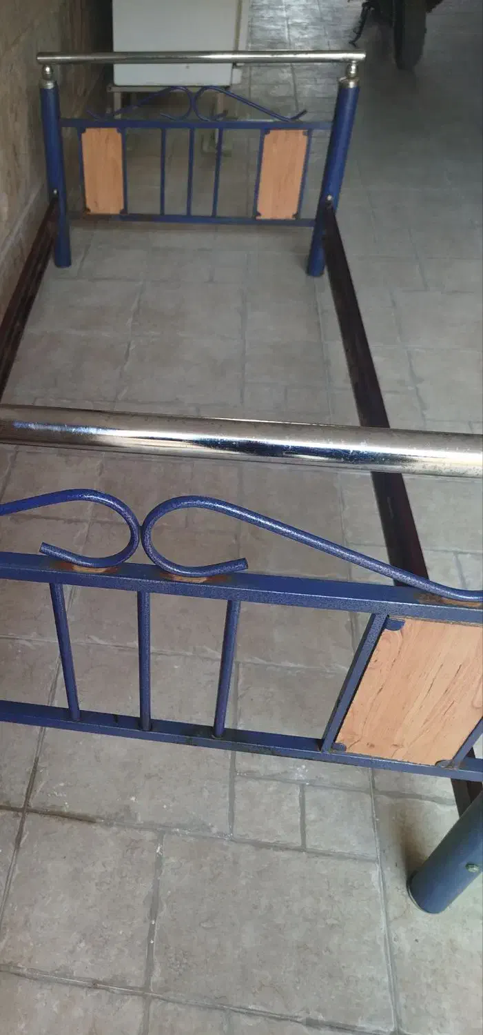 تخت یک نفره فلزی|تخت و سرویس خواب|جهرم, |دیوار