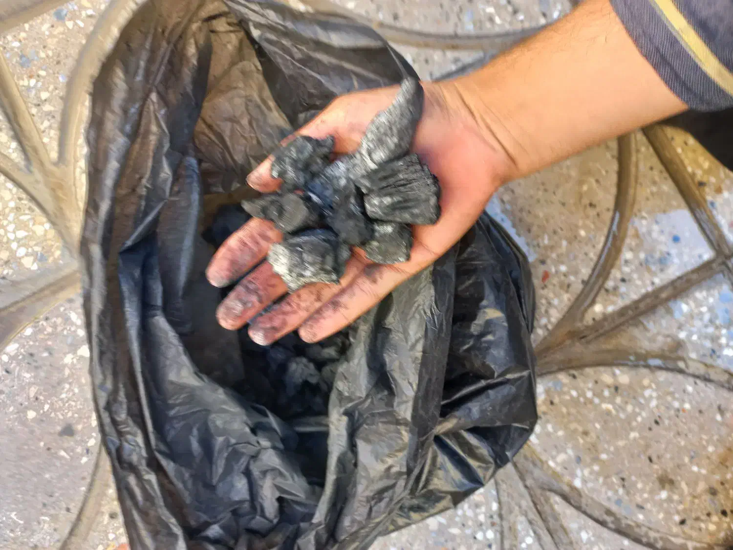 پخش انواع زغال|عمدهفروشی|دورود, |دیوار