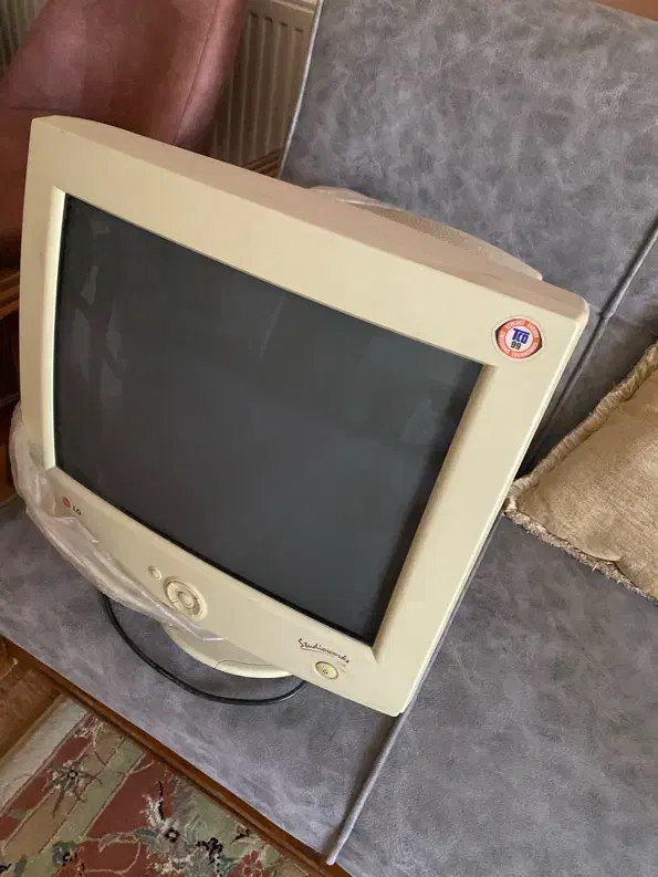 مانیتور ال جی|رایانه رومیزی|هشتگرد, مدرس|دیوار