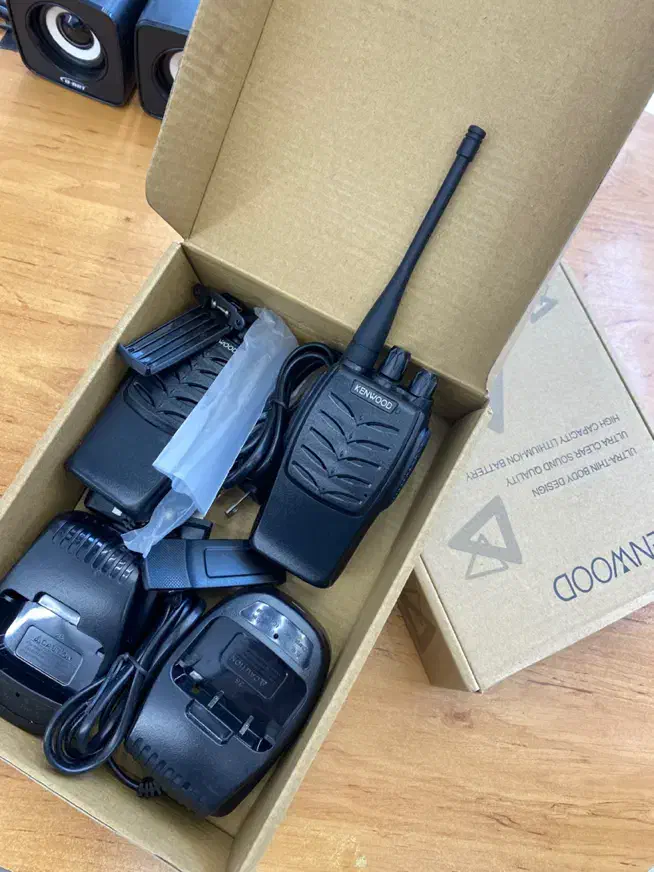 بیسیم|صوتی و تصویری|شیراز, سیاه سنگ|دیوار