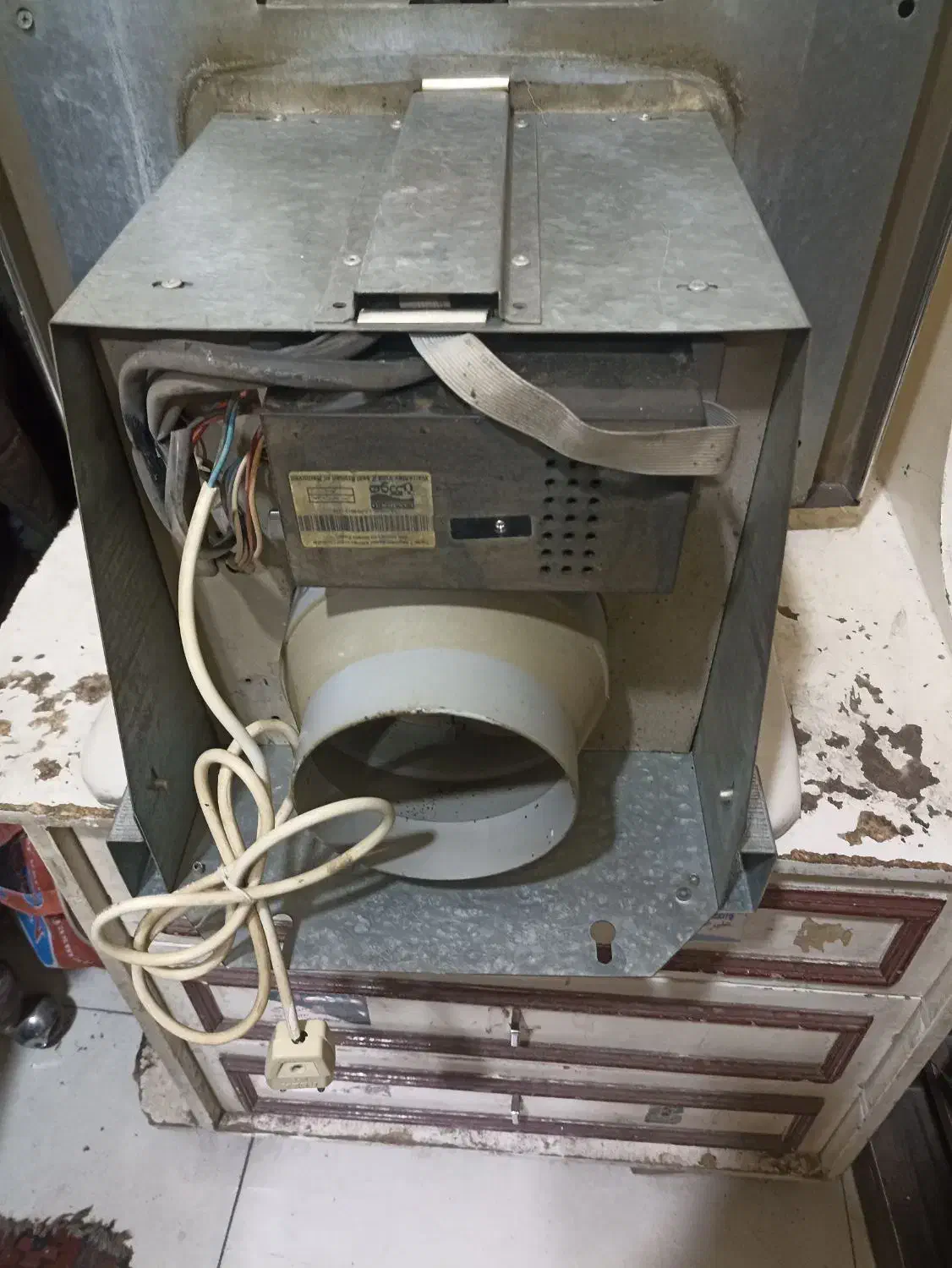 هود|هود|تبریز, |دیوار