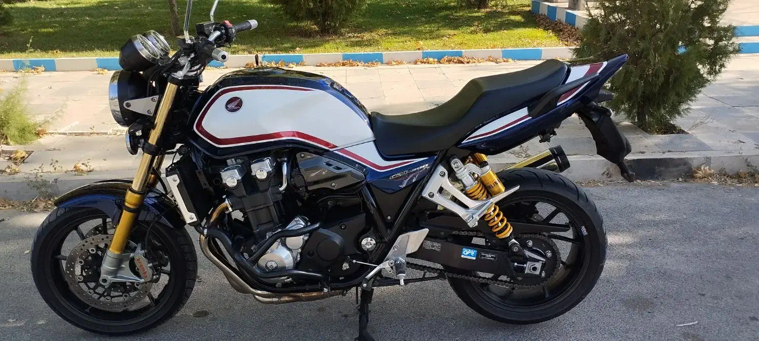 cb1300مدل 2020. درحد خشک واقعیsp|موتورسیکلت|تهران, آذری|دیوار
