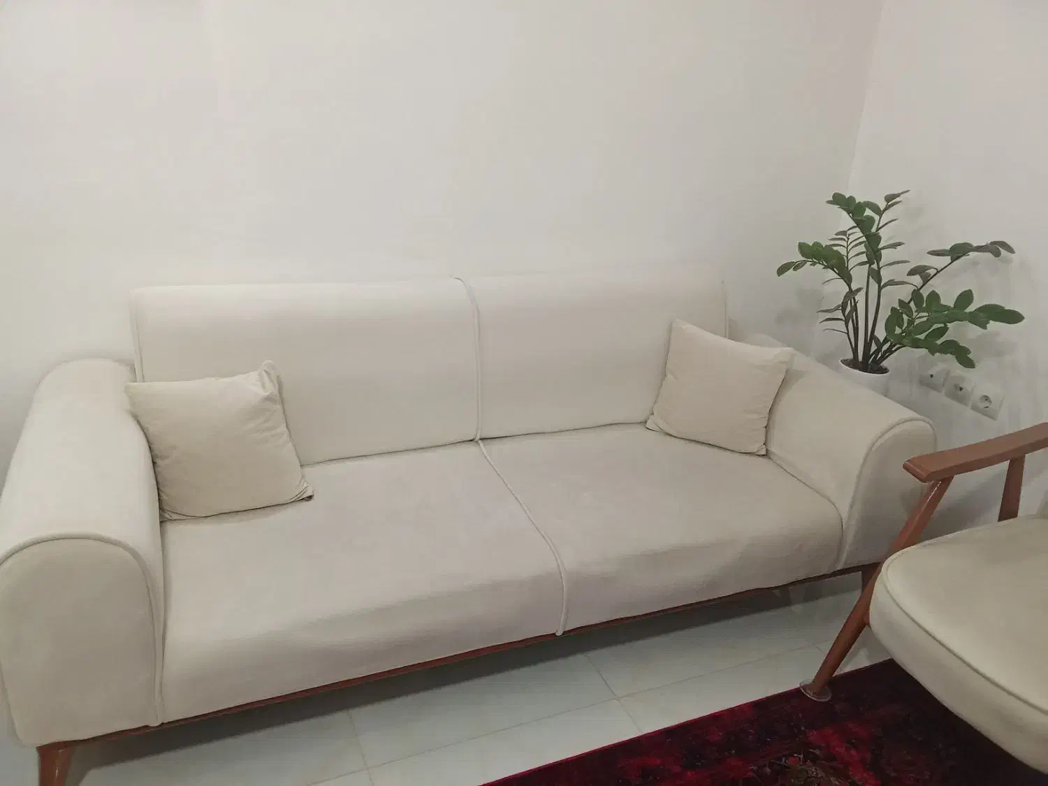 مبل راحتی|مبلمان خانگی و میز عسلی|گلبهار, شهر جدید گلبهار|دیوار