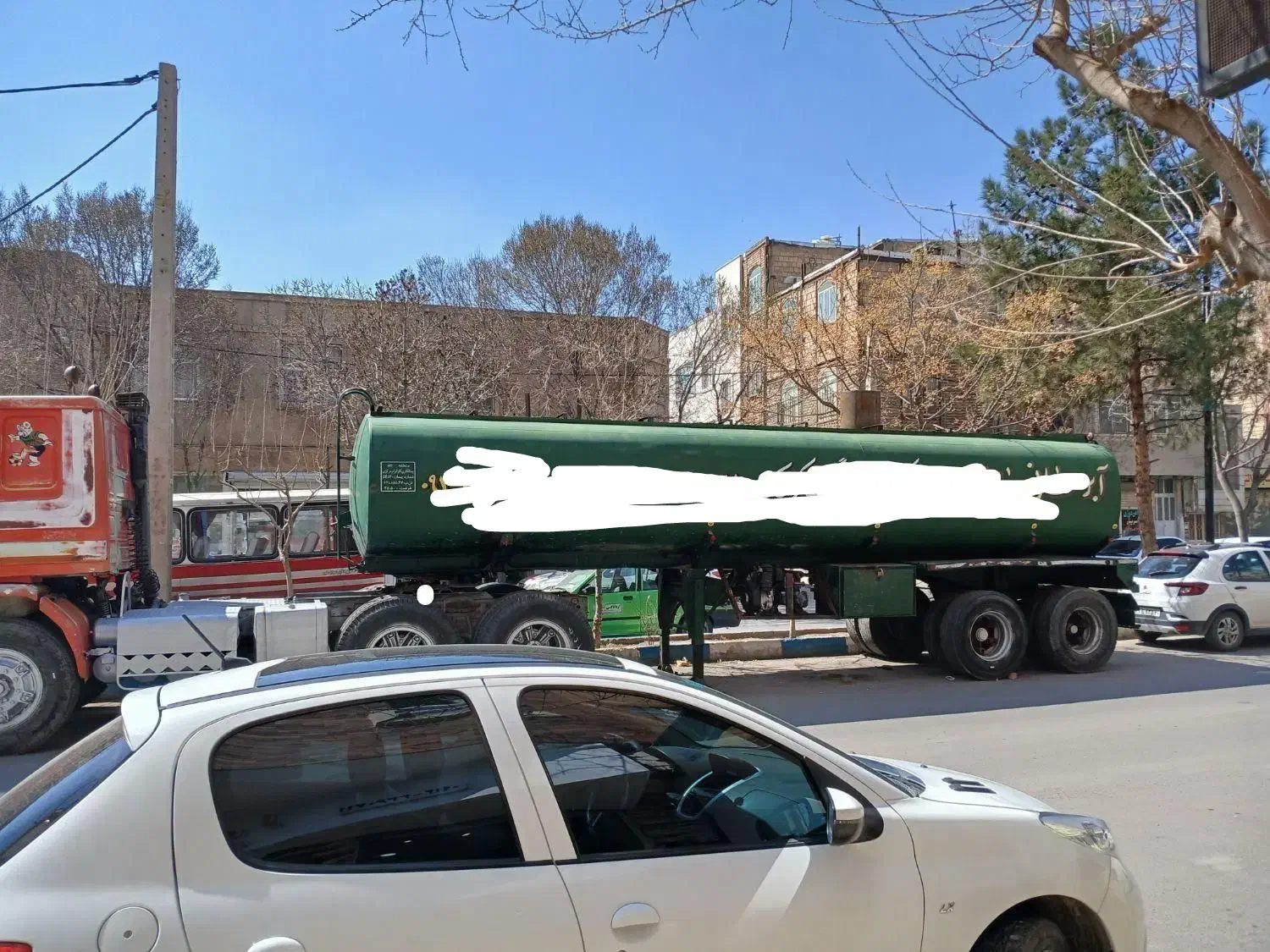 تانکر آب چهار مواد سالم|ماشینآلات صنعتی|رباطکریم, رباطکریم|دیوار