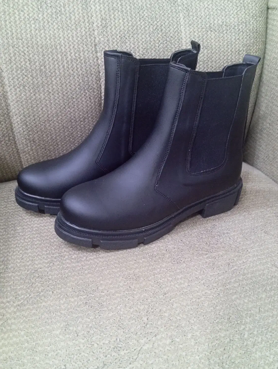 فروش انواع بوت شیک و زیبا و راحت زنانه و دخترانه|کیف، کفش، کمربند|قرچک, زیبا شهر|دیوار