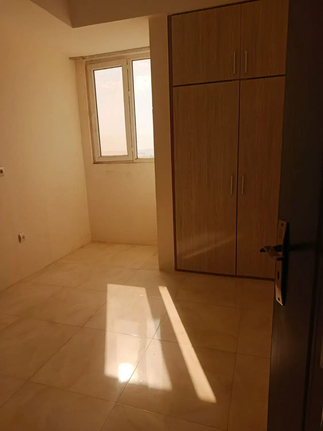 آپارتمان/85 متری/دو خواب/طبقه چهارم/پارکینگ|اجارهٔ آپارتمان|تربت‌حیدریه, مظفریه|دیوار