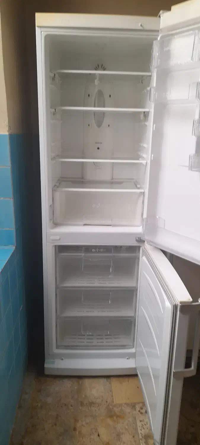 یخچال فریزر ال جی|یخچال و فریزر|شاهینشهر, حافظ جنوبی|دیوار