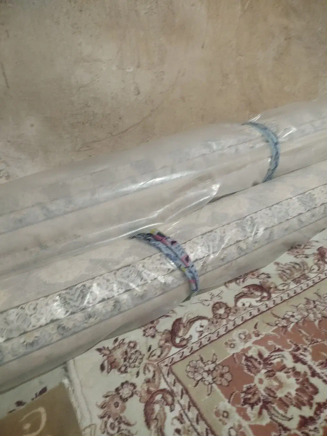 دو عدد فرش ۹ متری طلاکوب  نگین زمرد نونو|فرش|طرهان, |دیوار