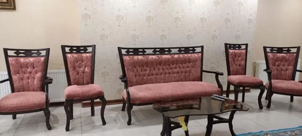 مبل کلاسیک|مبلمان خانگی و میز عسلی|اصفهان, عسگریه|دیوار