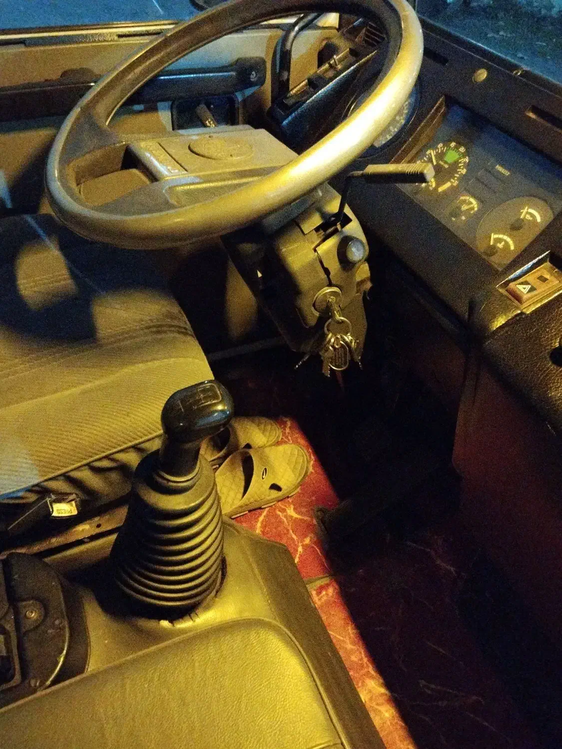 بادسان 8Bبیرنگ مدل۸۳بسیارسالم|خودرو سنگین|آمل, |دیوار