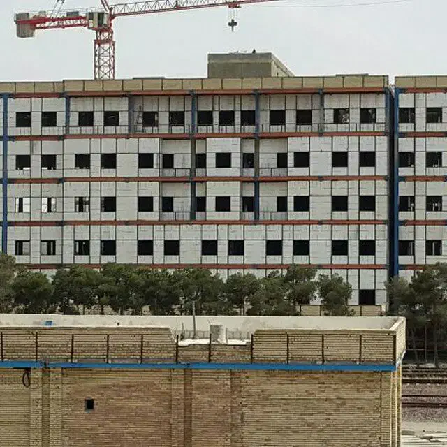 سیمانکاری وشات کریت با دستگاه t13 تک فاز وسه فاز|خدمات پیشه و مهارت|هرسین, |دیوار