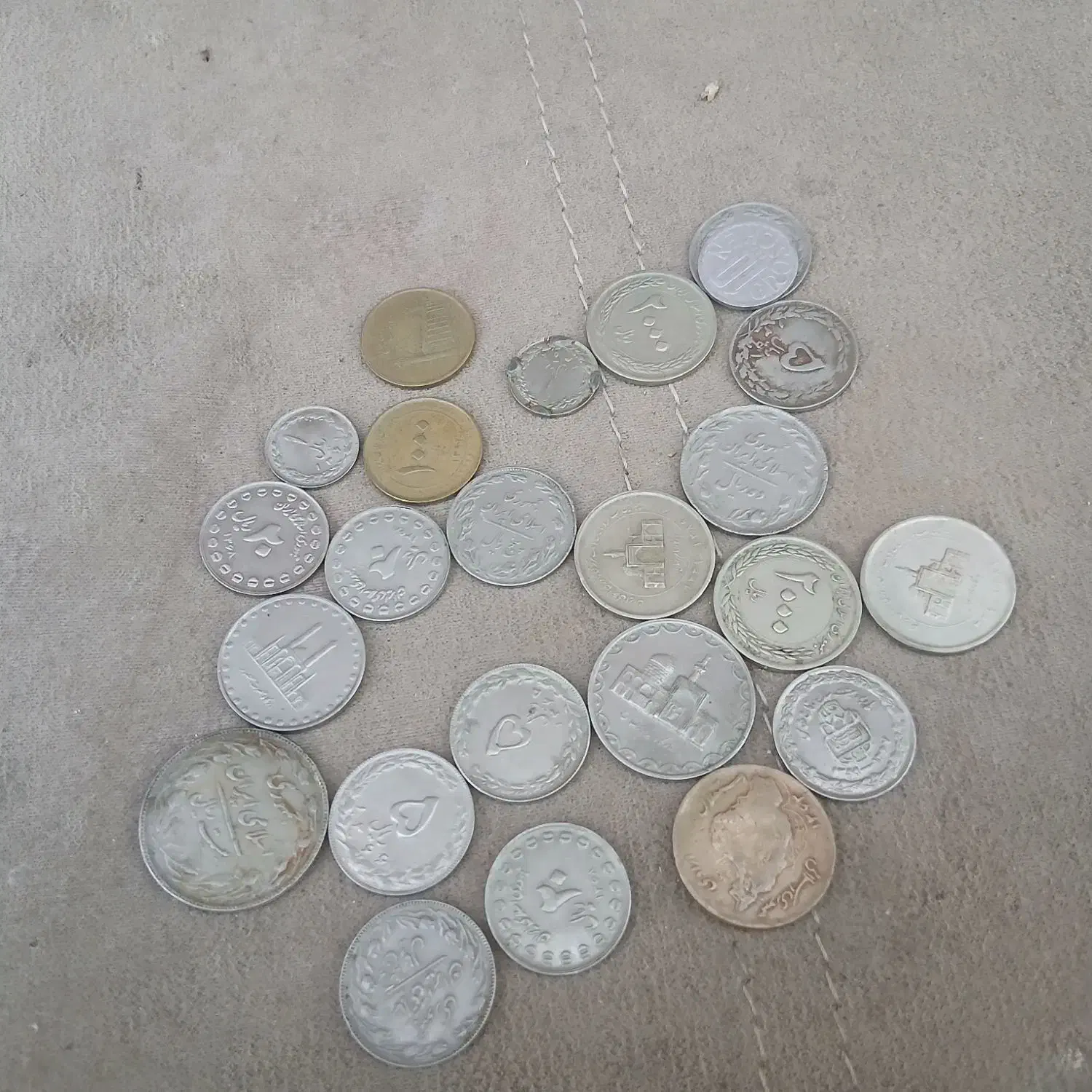 سکه قدیمی وجدید|کلکسیون سکه، تمبر، اسکناس|ششتمد, |دیوار