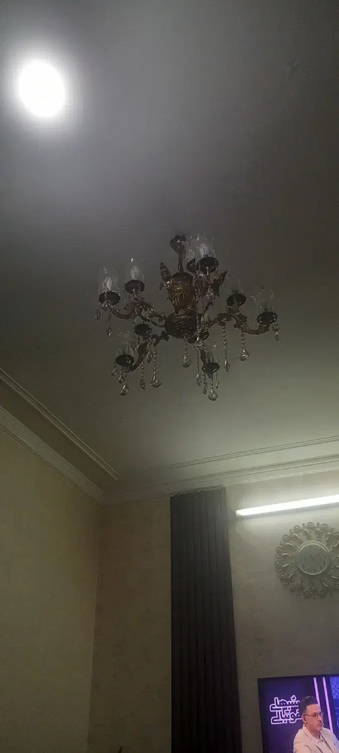 میز برنز لوستر ۵شاخه برنز اصل سنگین درحد نو|لوستر و چراغ آویز|کرج, اکبرآباد|دیوار