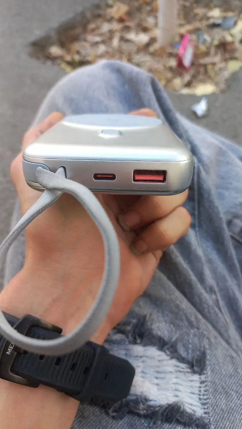 وایرلس. پاور بانک هم ایفون هم سامسونگ اورجینال|لوازم جانبی موبایل و تبلت|تهران, عبدلآباد|دیوار