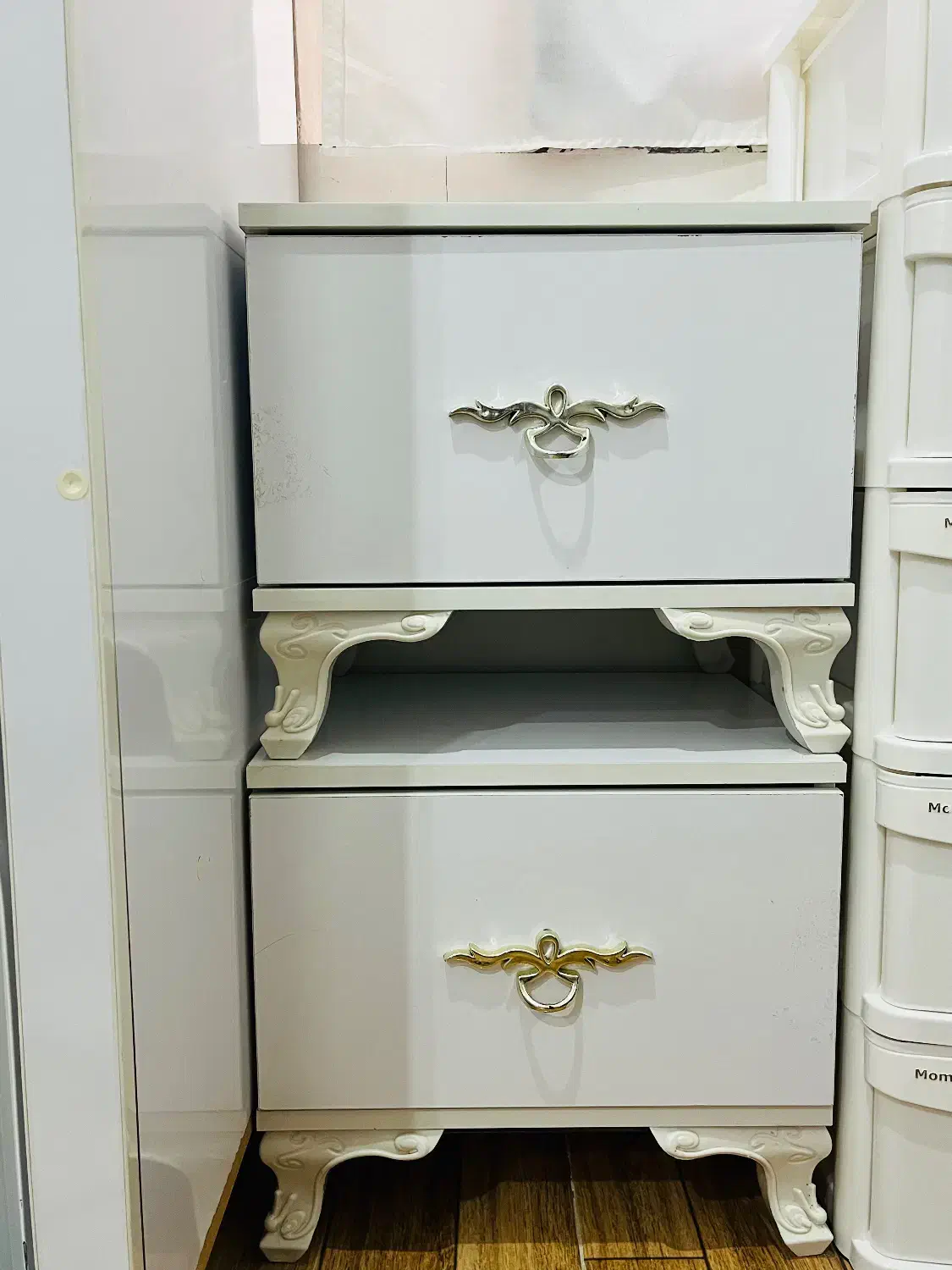 سرویس خواب دست دوم در حد نو دو ساله خریداری شده|تخت و سرویس خواب|اشنویه, |دیوار