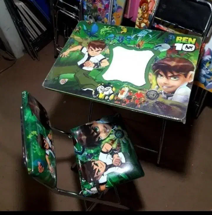 میز تحریر بچگانه|میز تحریر و کامپیوتر|مشهد, خواجه ربیع|دیوار