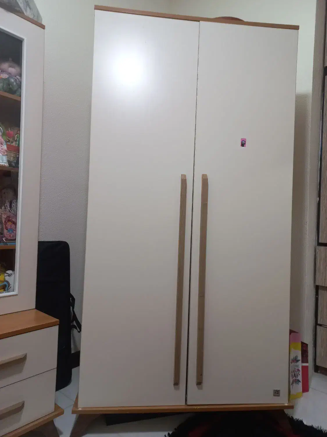 سرویس خواب کودک تا نوجوان|تخت و سرویس خواب|شاهین‌شهر, اقبال لاهوری|دیوار