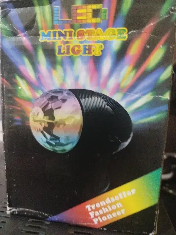 یک عدد رقص نور دیواری جهت کادو دادن|ریسه و چراغ تزئینی|تهران, بریانک|دیوار