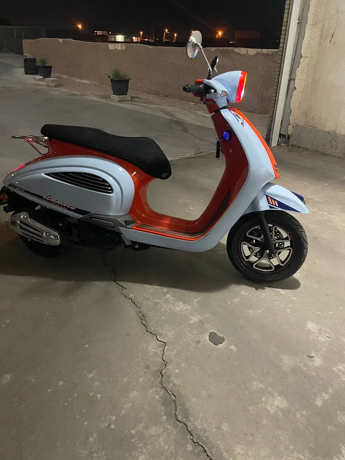 موتور پاکشتی وسپا ایتالیانو|موتورسیکلت|رفسنجان, |دیوار